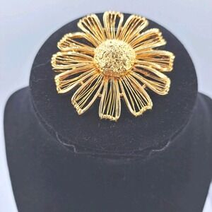 Vintage Signed M.J. Ent. Flower Power Gold-tone Metal Brooch Pin 2.5"